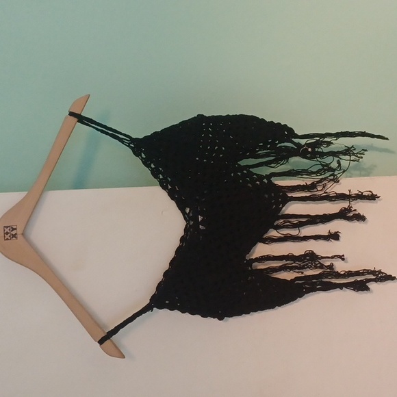 5/$20 Crochet black tassel cropped tank top - Picture 4 of 4